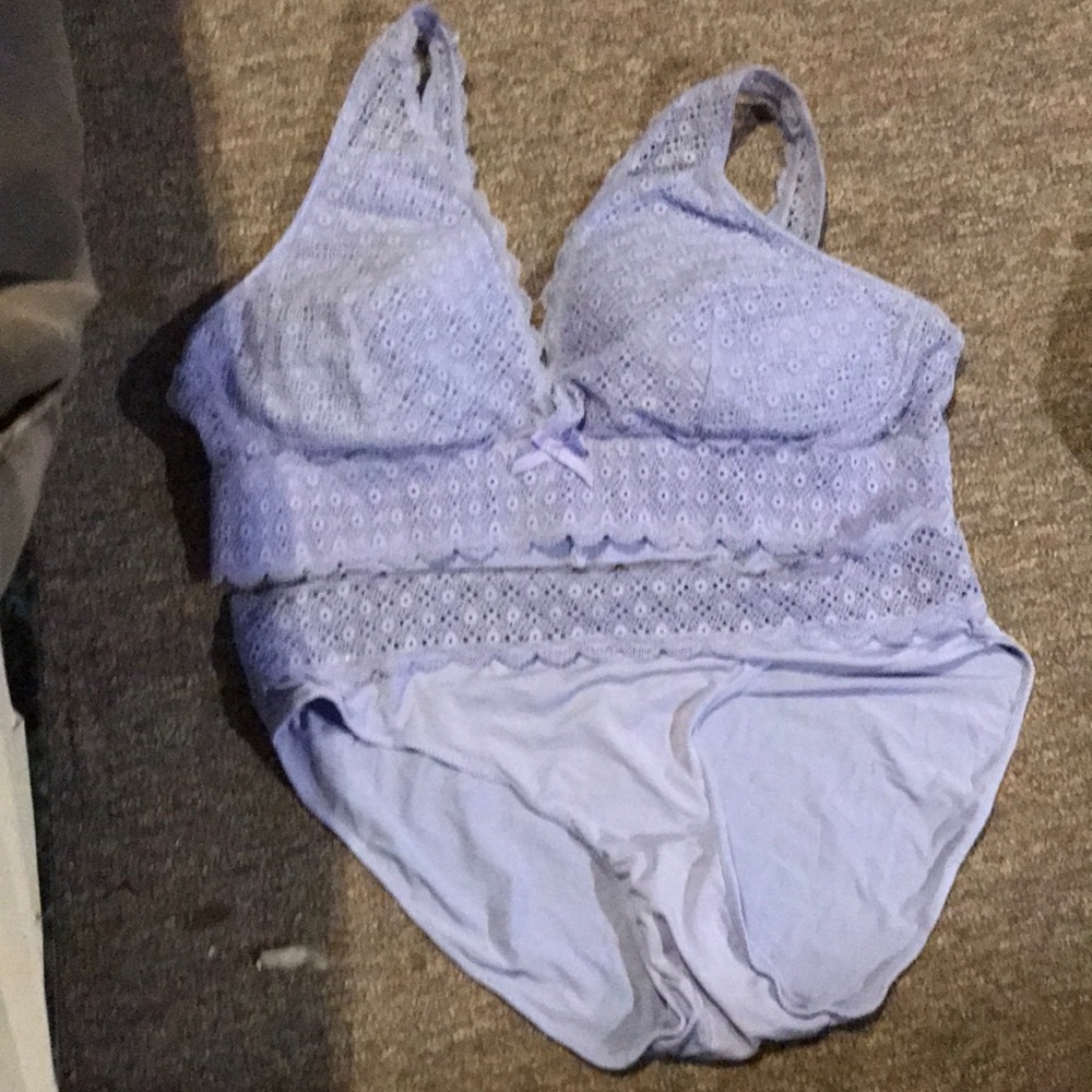 A very beautiful lilac colored lace bra and panty